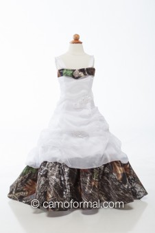 * fg 8135 "Katie" Miniature Bridal Gown