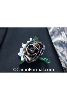 Boutonniere with White Floral